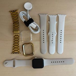Apple Watch Series 7 (Starlight) Bundle